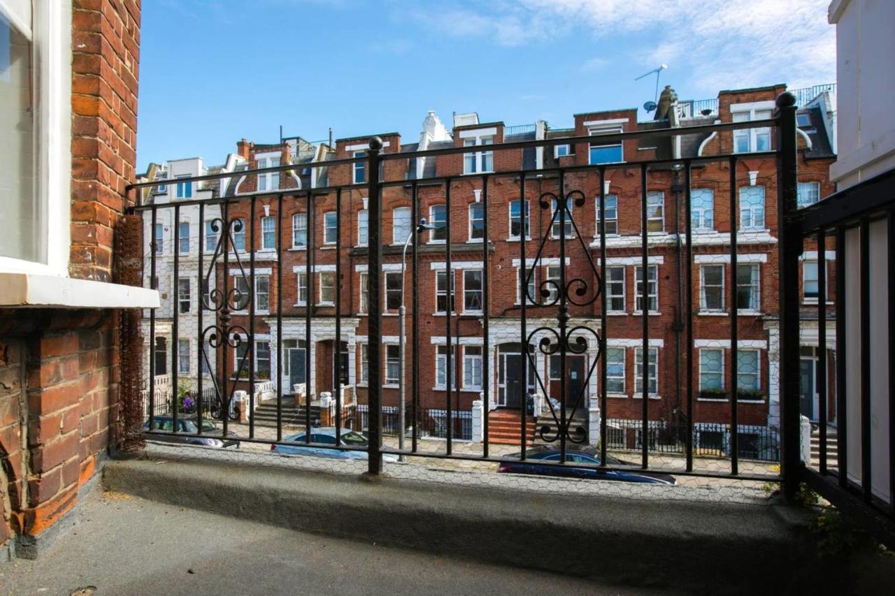 Guestready - West Kensington Home Wbalcony Londres Extérieur photo